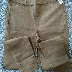 NWT Tall Women’s Old Navy High-Waisted Pixie Skinny Pants. Size 14 Tall